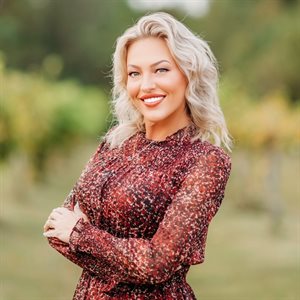 Mandy L. Hope